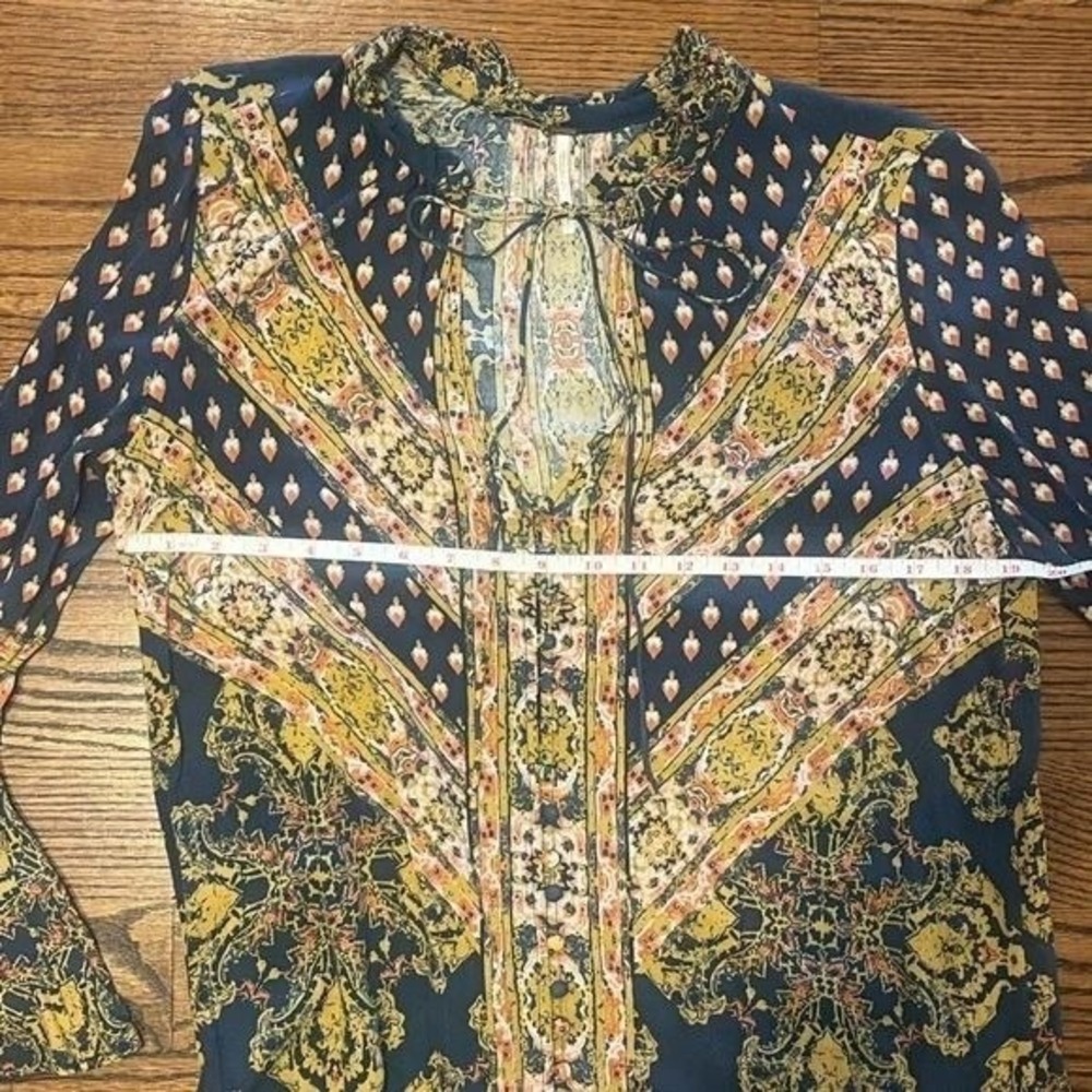 Free People Women Navy Mustard Paisley Print Bell Sleeve Tunic Top Small OB53980 - Picture 5 of 8